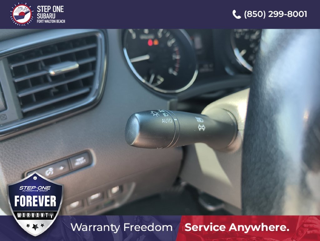 Used 2020 White Nissan SV image 21