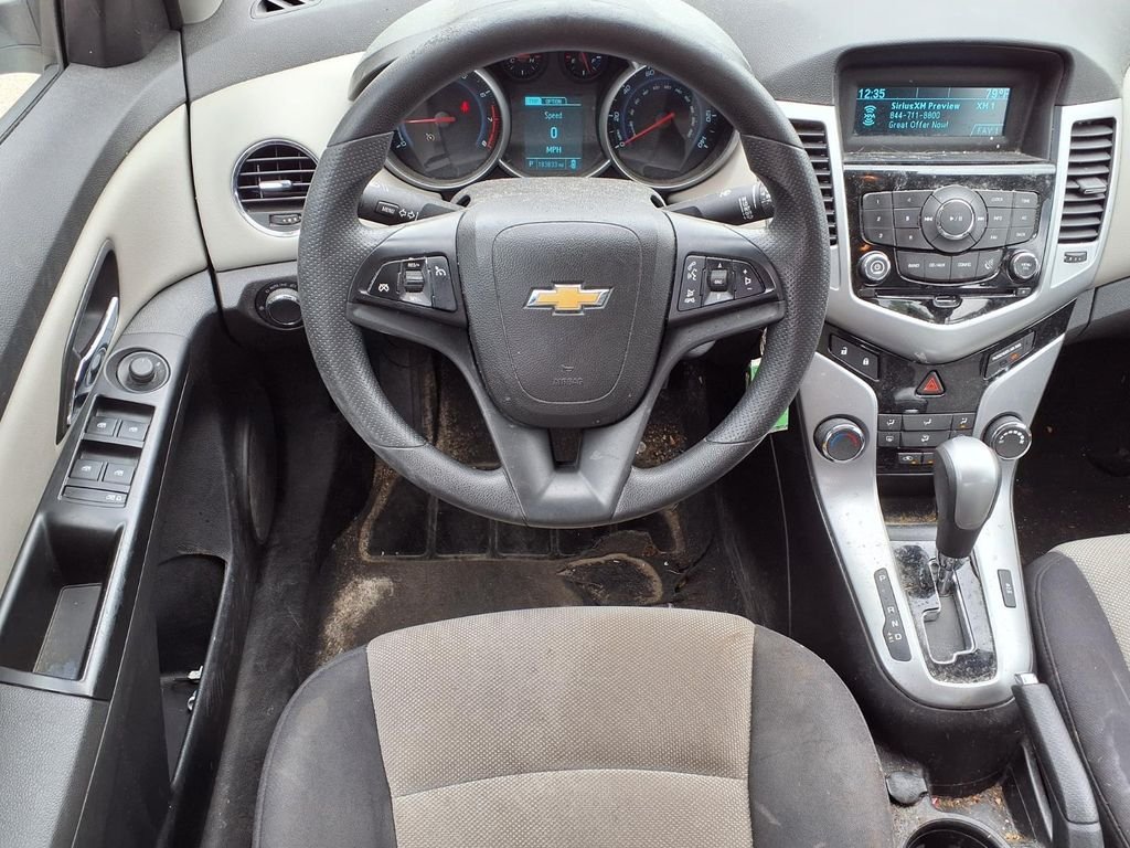 Used 2013 White Chevrolet LS image 10