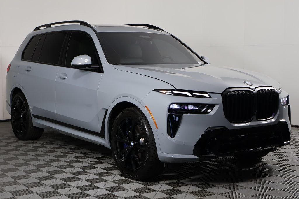 Used 2024 Gray Metallic BMW xDrive40i image 3