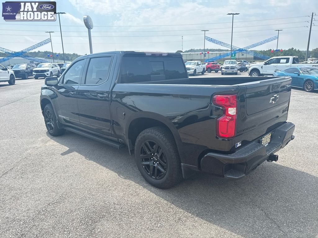 Used 2025 Black Chevrolet High Country image 5