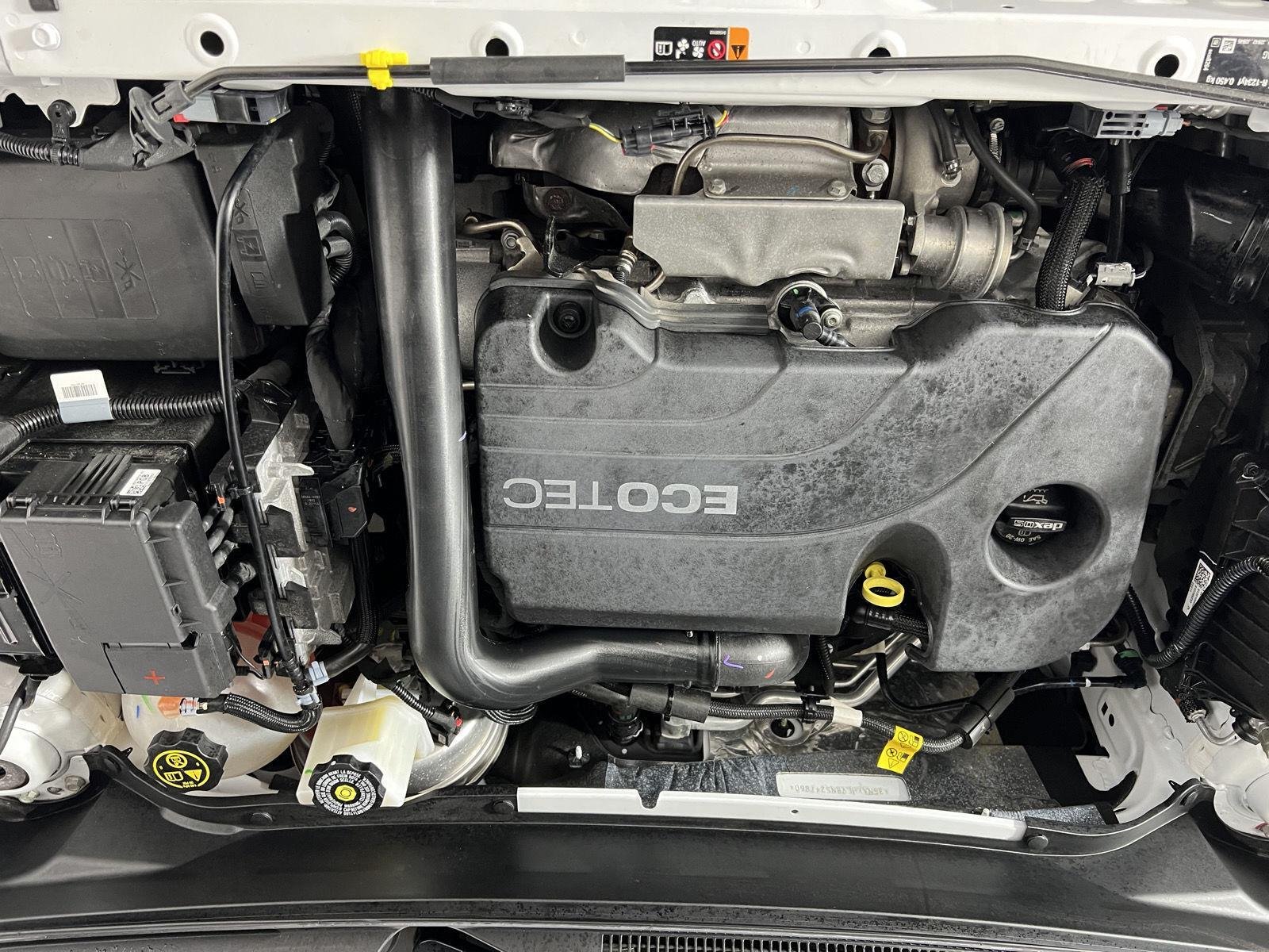 Used 2022 Summit White Chevrolet LS image 21