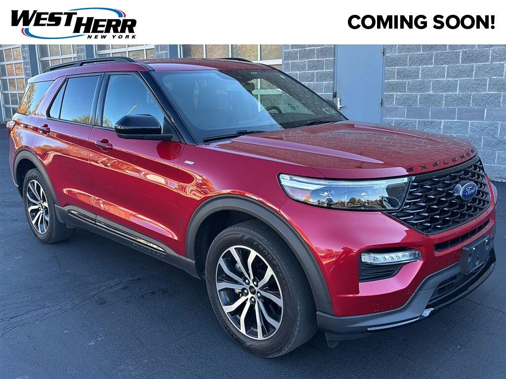 Used 2022 Rapid Red Metallic Tinted Clearcoat Ford ST-Line image 1
