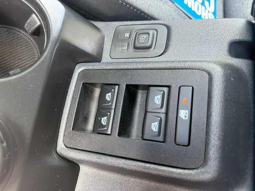 Used 2025 Gray Ford Base image 17