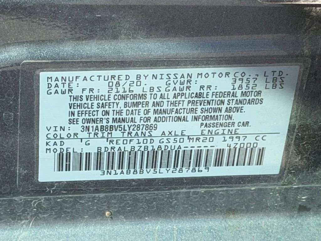 Used 2020 Gray Nissan S image 23