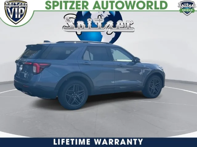 New 2027 Vapor Blue Metallic Ford ST-Line image 15