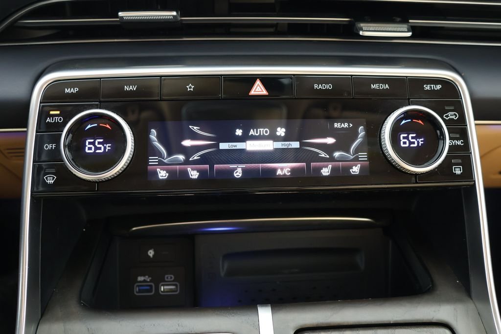 Used 2023 White Genesis 2.5T image 15