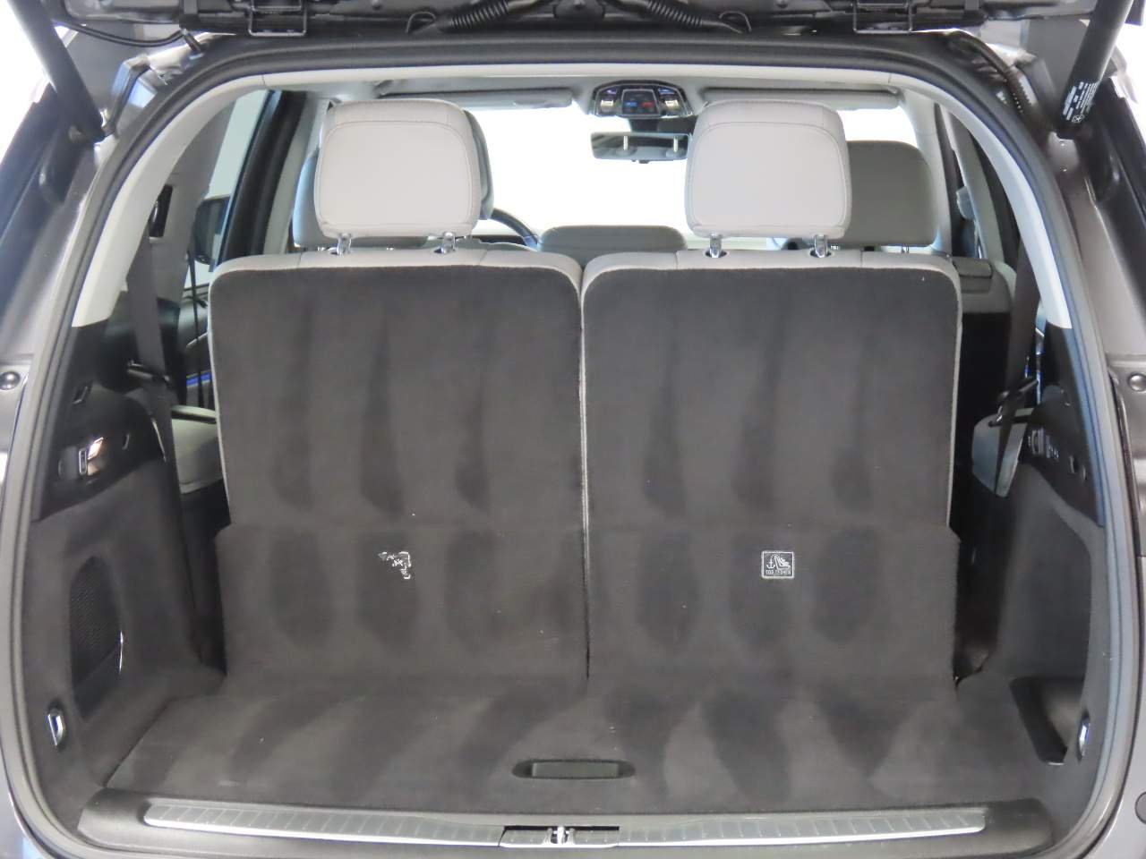 Used 2022 Baltic Gray Metallic Clear Coat Jeep Overland image 16