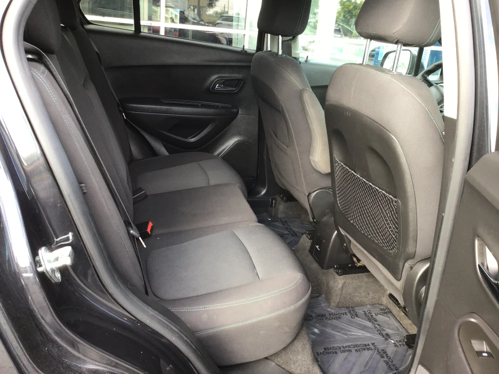 Used 2016 BLACK GRANITE METALLIC Chevrolet LT image 8