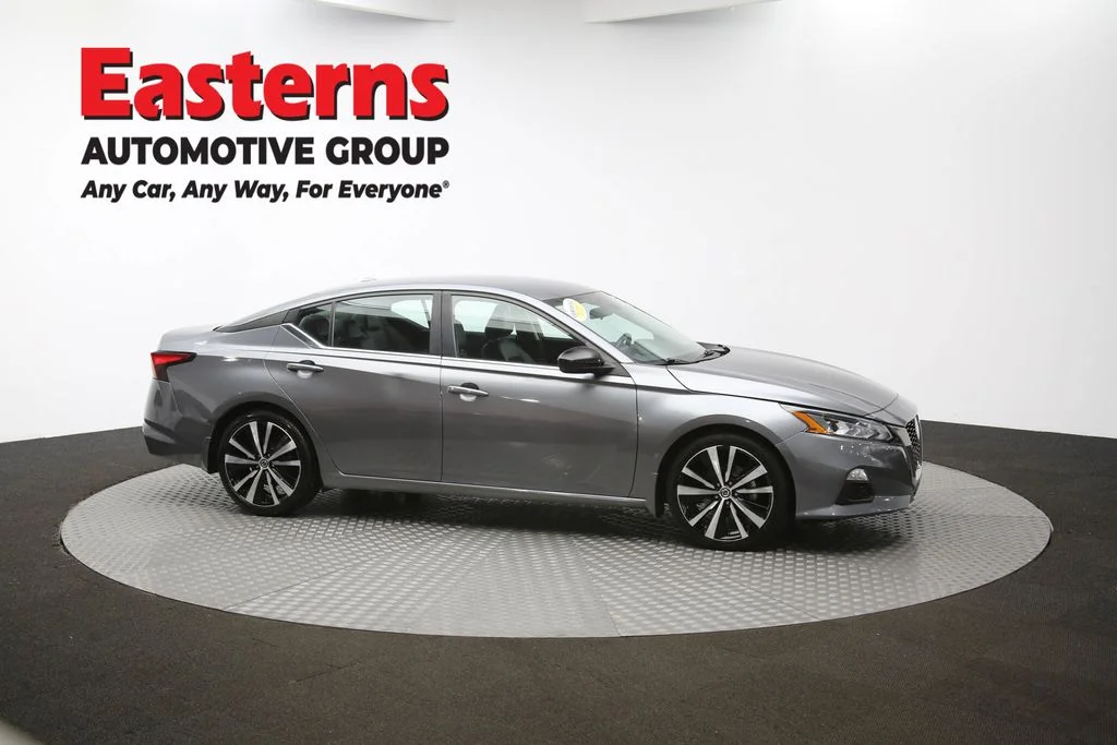 Used 2022 Gray Nissan 2.5 SR image 42