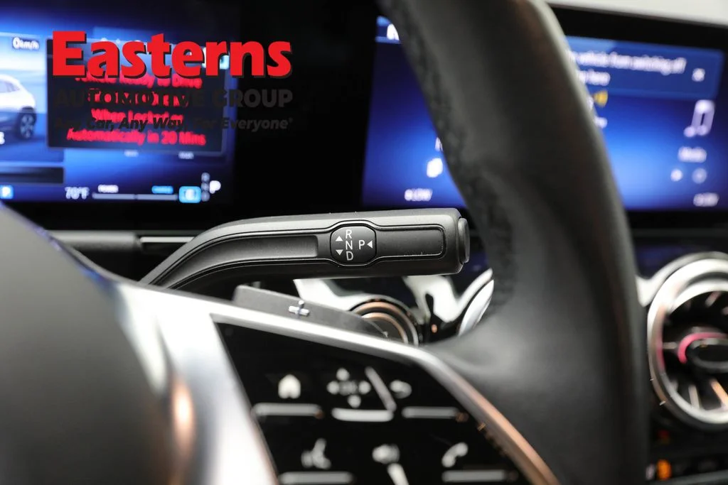 Used 2025 Black Mercedes-Benz GLA 250 image 12