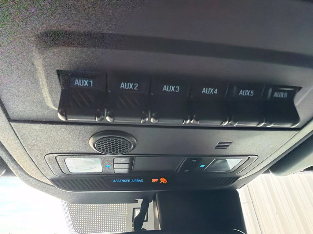 Used 2023 Azure Gray Metallic Ford Wildtrak image 21