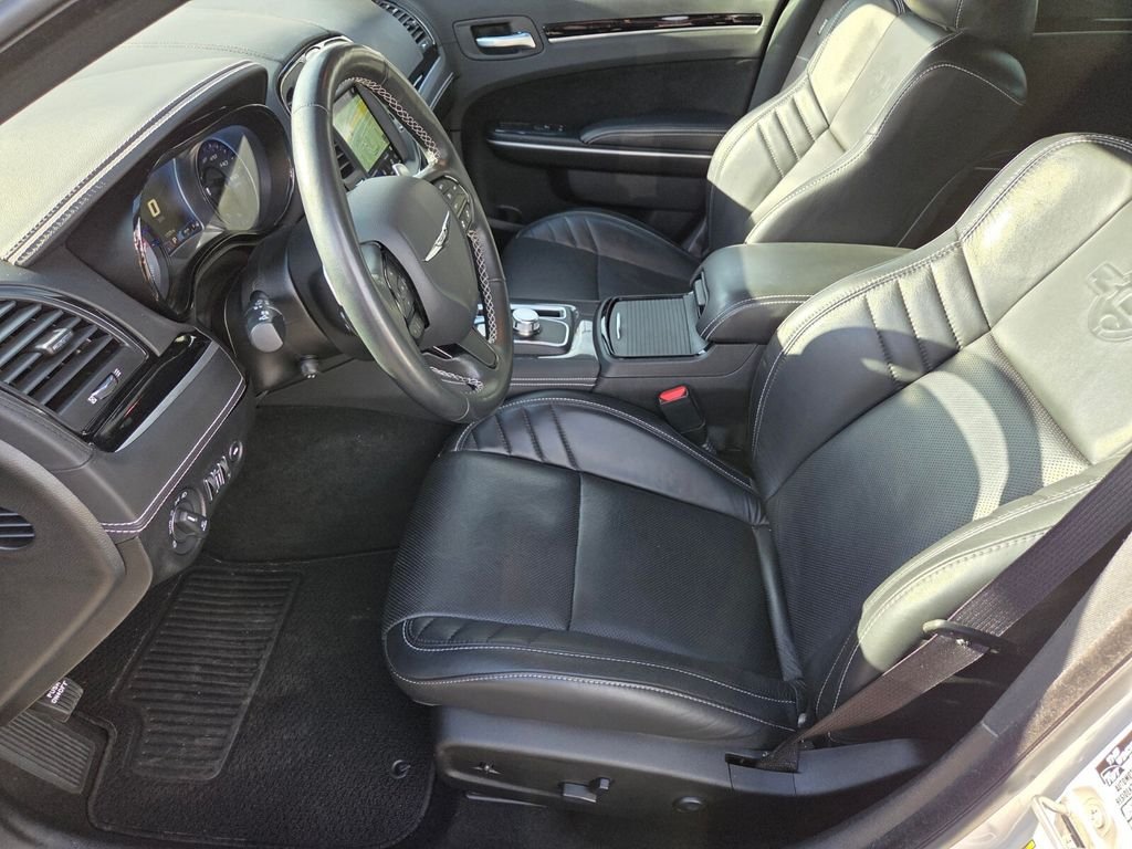 Used 2023 White Chrysler C image 14