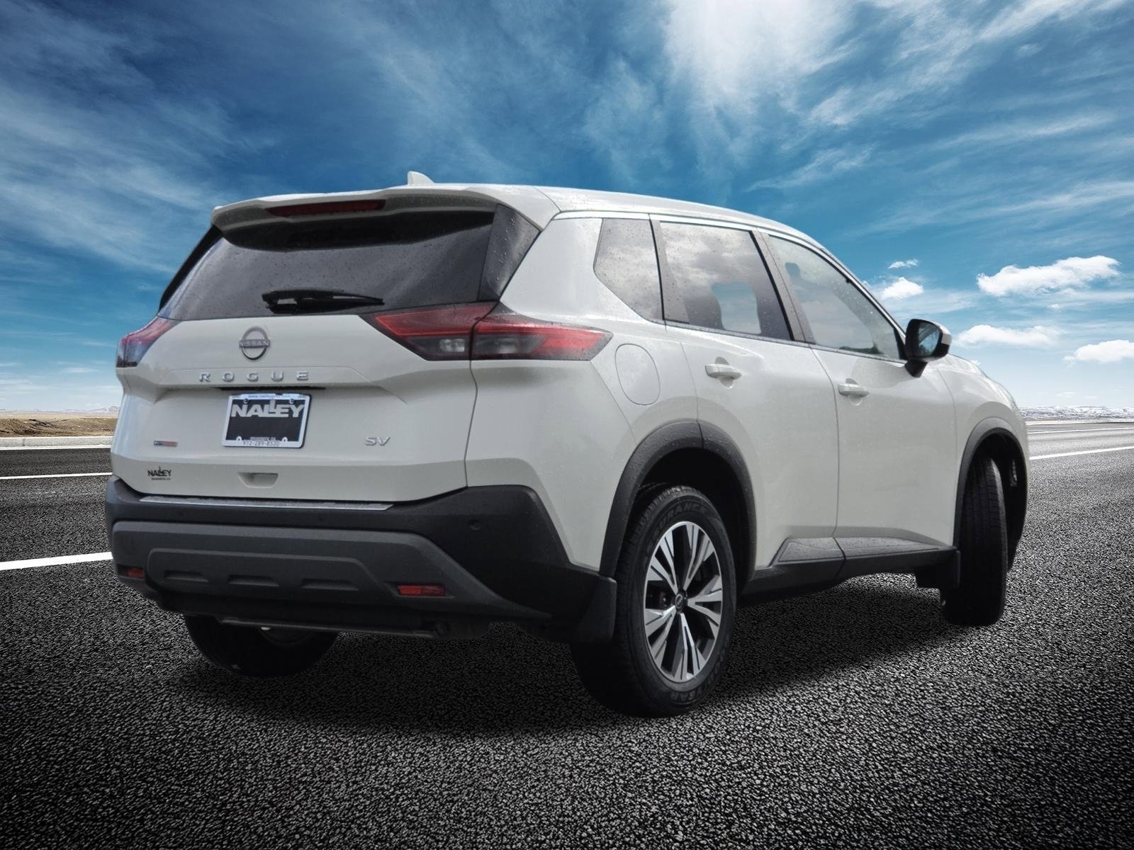 2023 Nissan Rogue SV - Photo 16