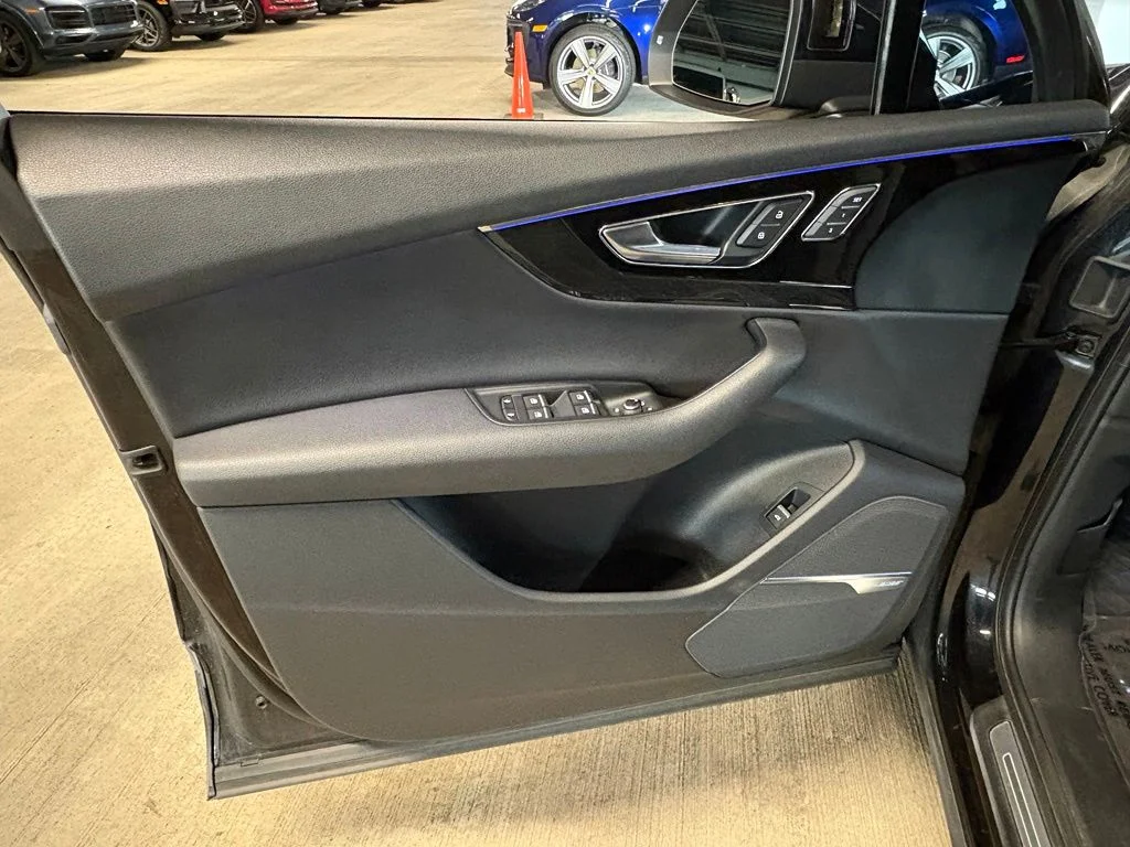 Used 2018 Orca Black Metallic Audi 3.0T Prestige image 20