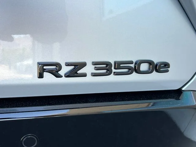 New 2026 Iridium Lexus PREMIUM image 17