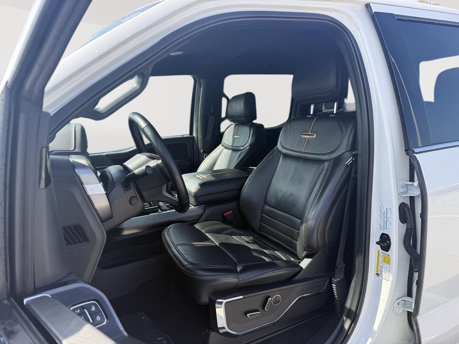 Certified Used 2022 Star White Metallic Tri-Coat Ford Platinum image 9