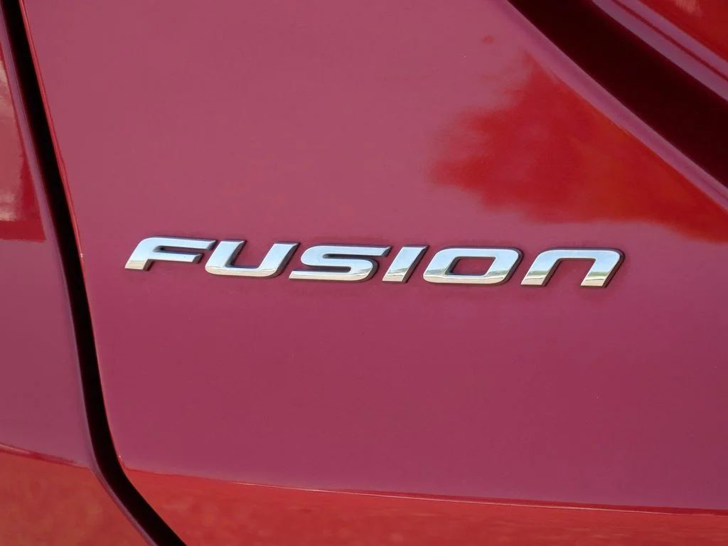 Certified Used 2015 Red Ford SE image 10