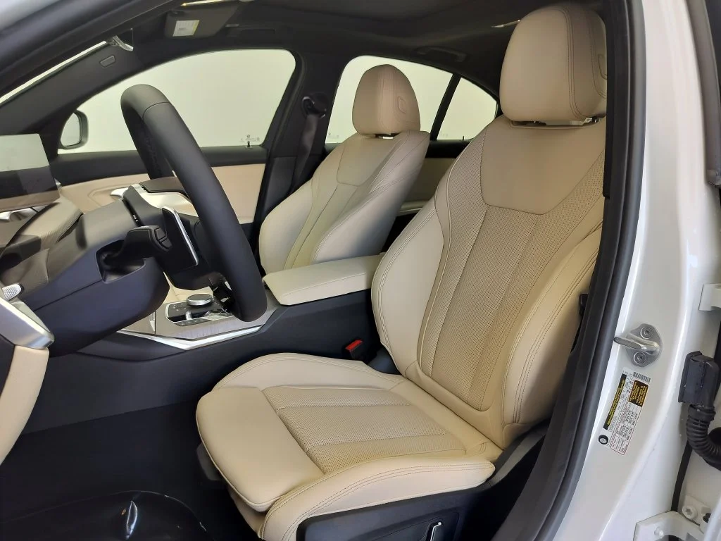 New 2026 Mineral White Metallic BMW 330i image 9