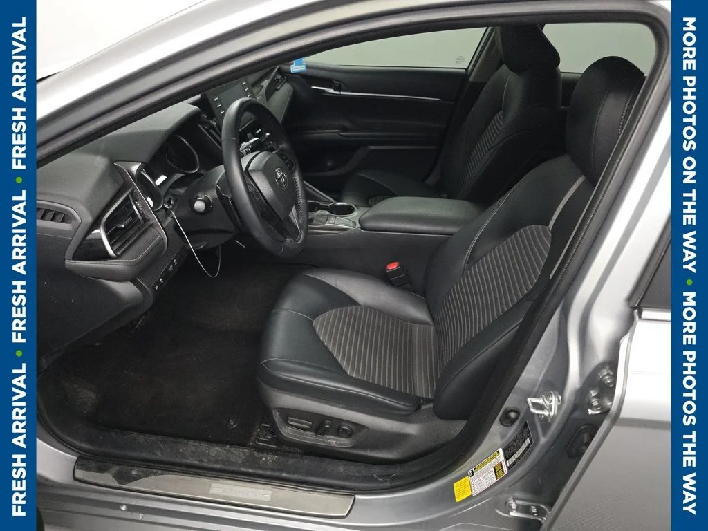Used 2022 Silver Toyota SE image 5