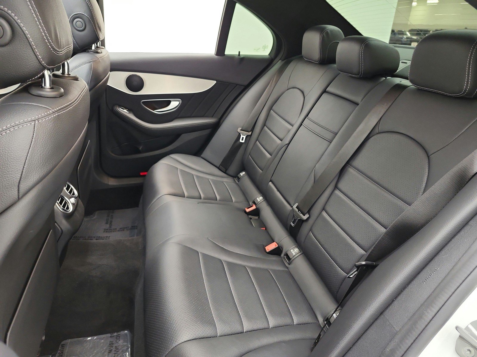 Used 2020 Polar White Mercedes-Benz C 300 Sedan image 13