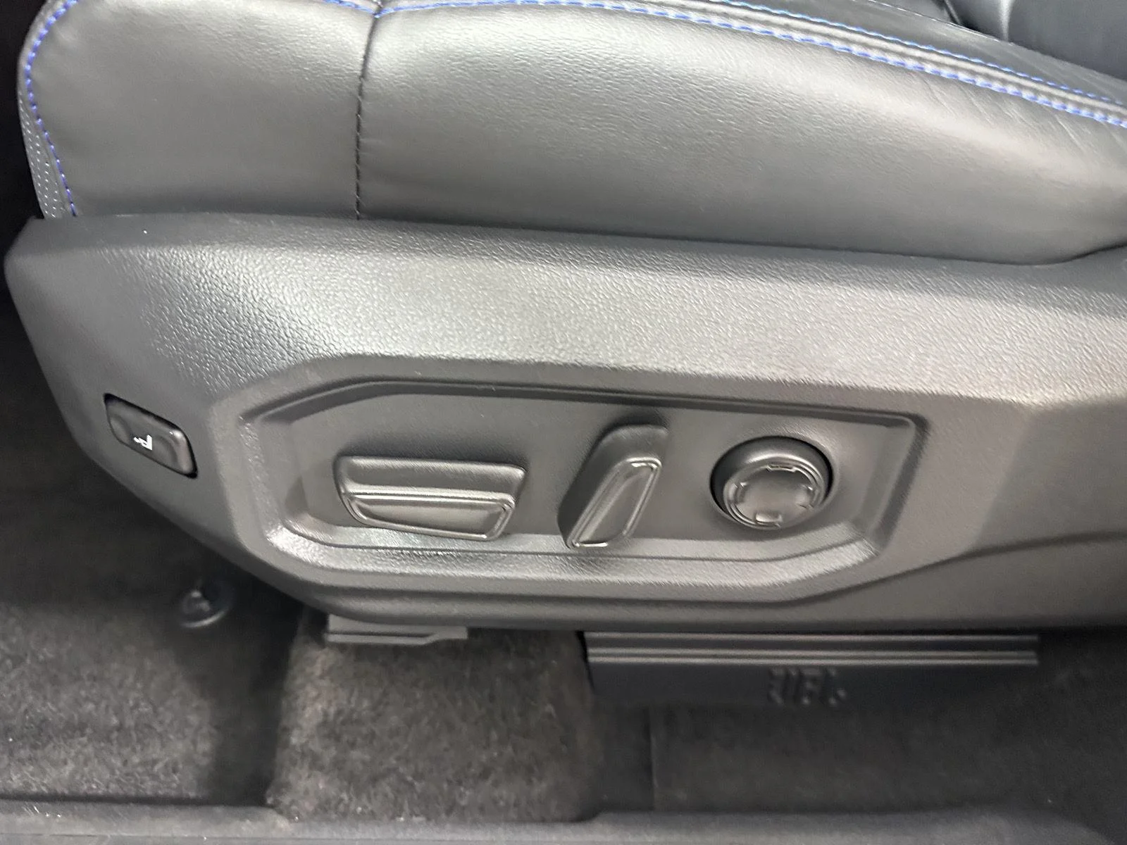 Used 2023 Wind Chill Pearl Toyota Platinum image 28