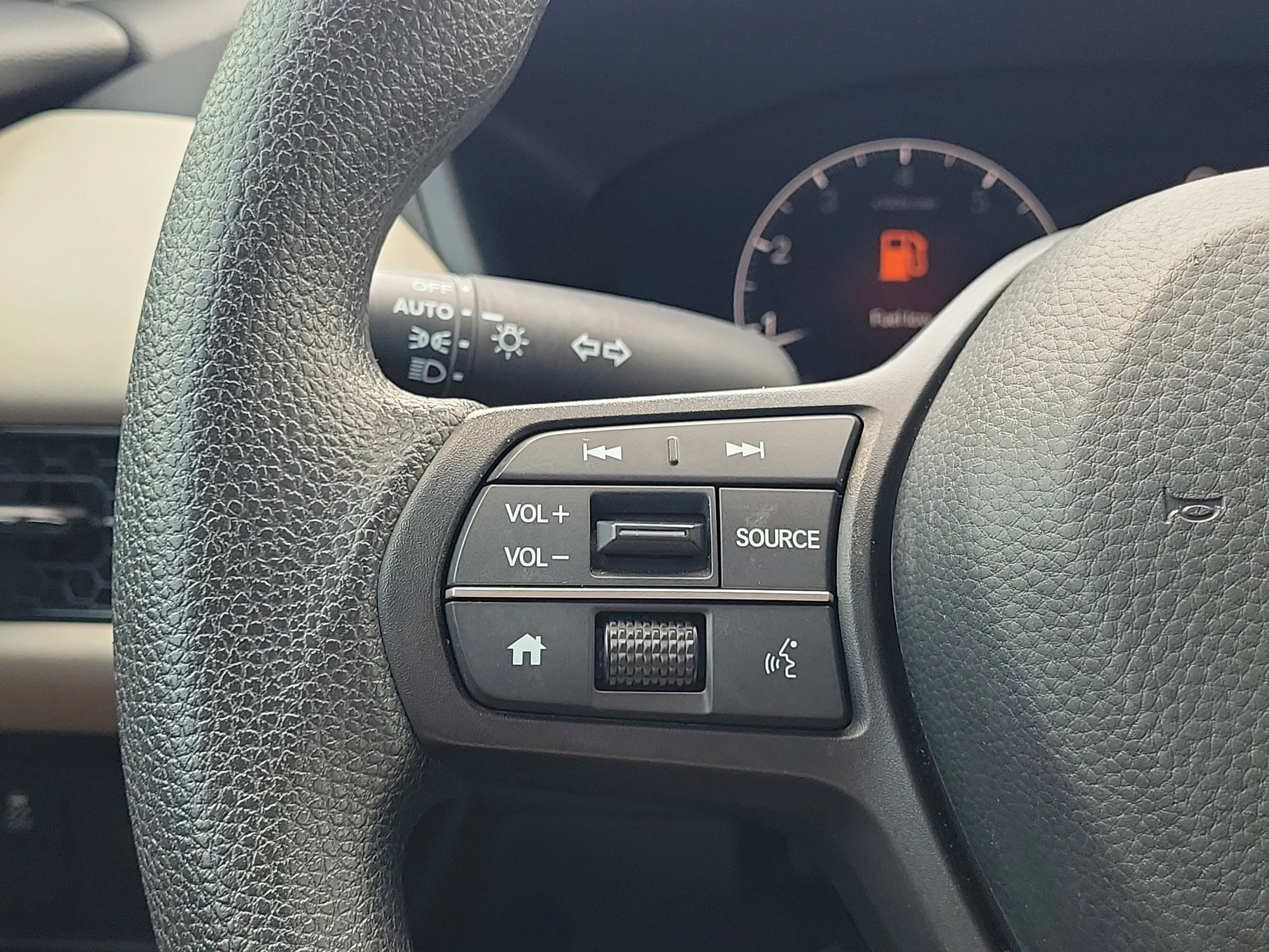2025 Honda HR-V LX - Photo 19