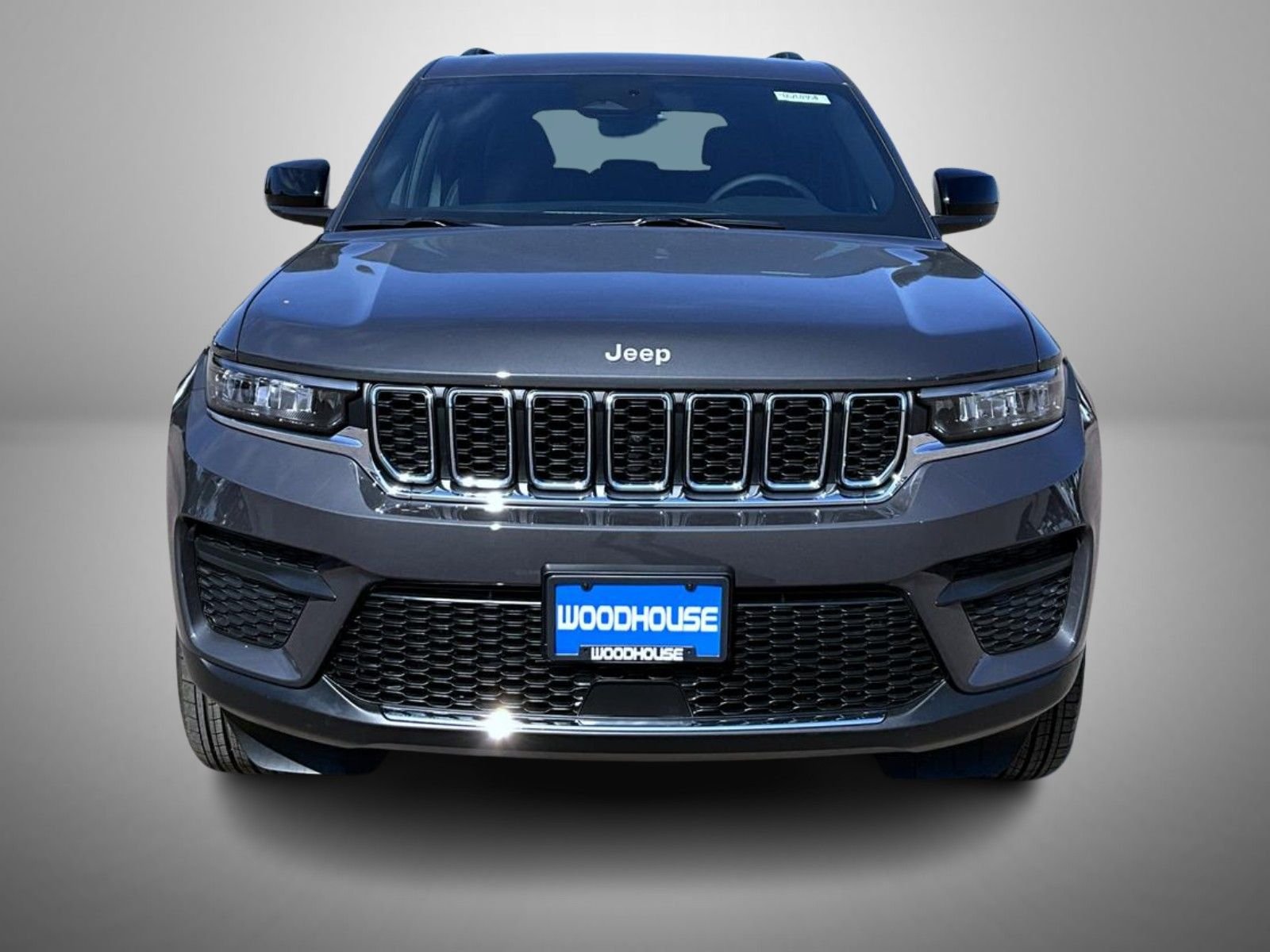 New 2026 Baltic Gray Metallic Clear-Coat Exterior Paint Jeep Laredo X image 2