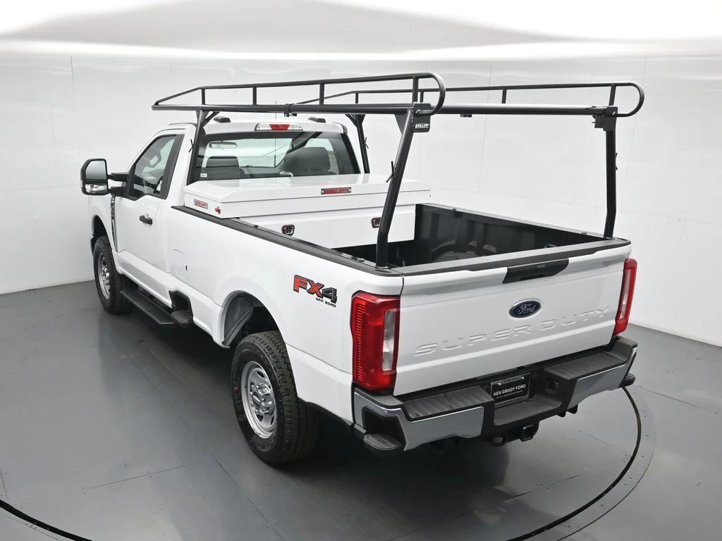 New 2026 Oxford White Ford XL image 33