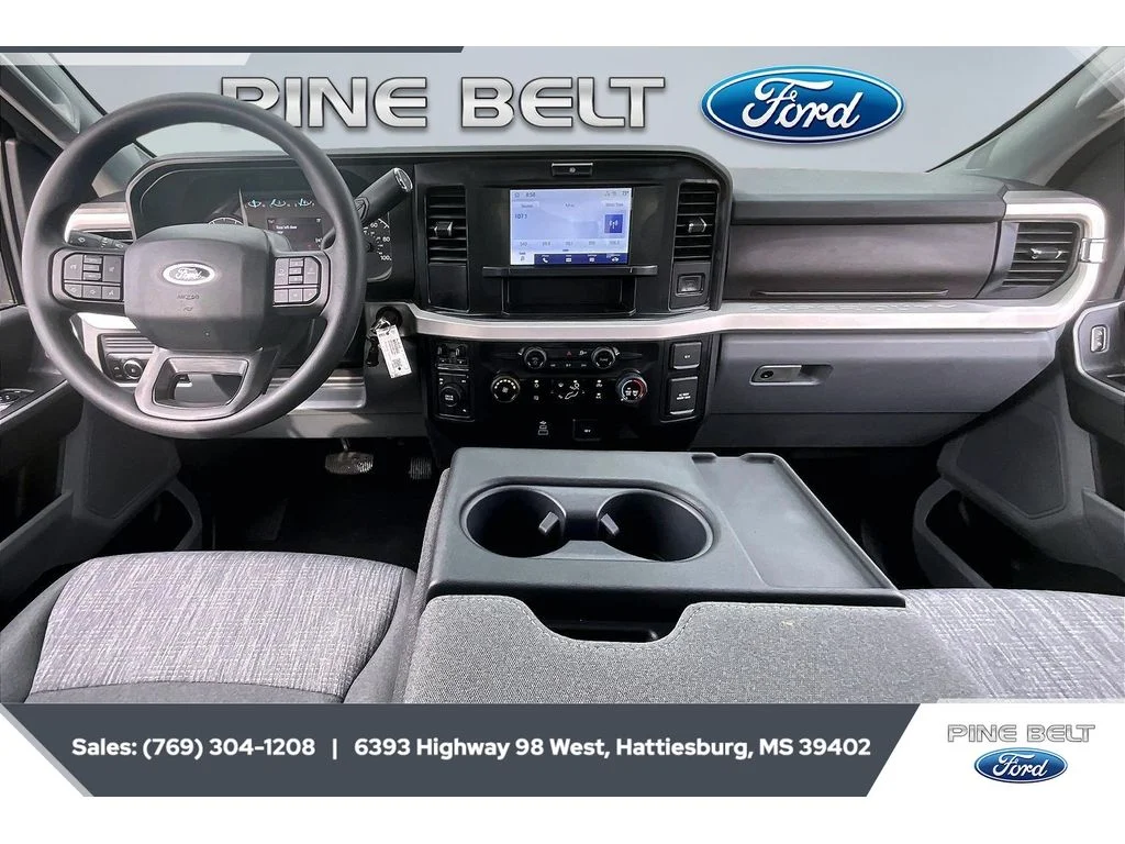 New 2026 Oxford White Ford F-250® XLT image 14