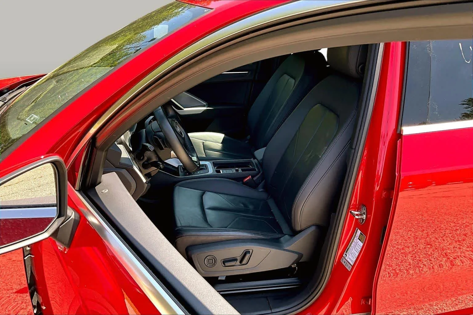 Certified Used 2025 Progressive Red Audi S line Premium image 9