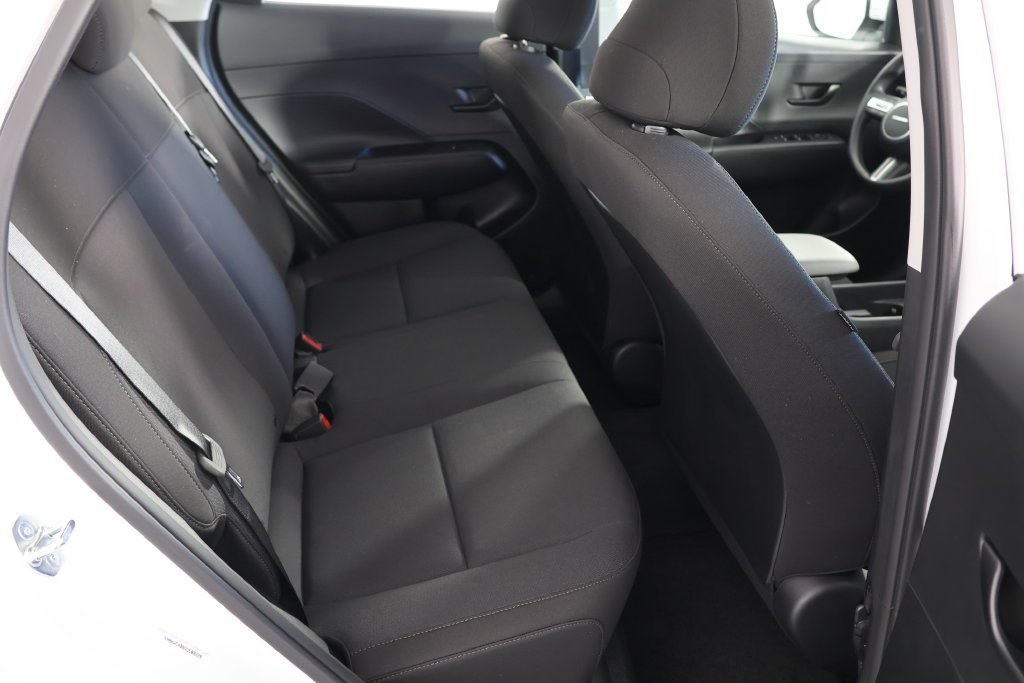 Used 2027 Atlas White Hyundai SE image 20