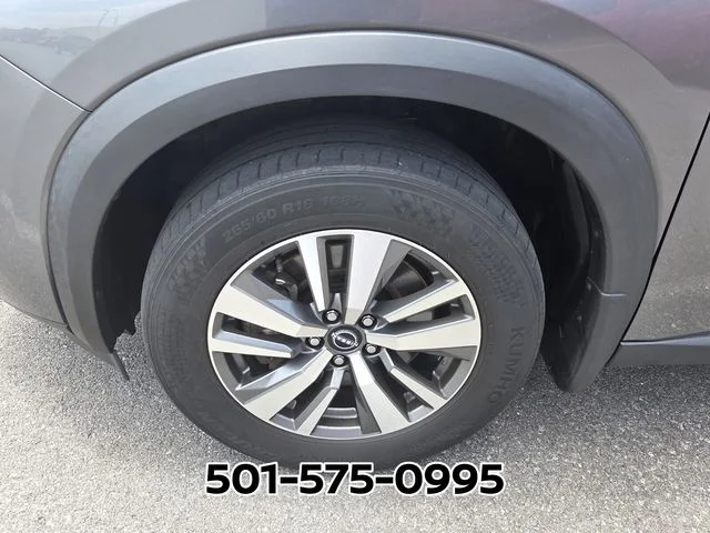 Used 2024 Gray Nissan SL image 7