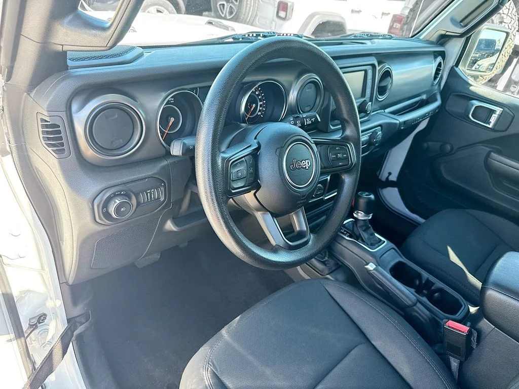 Used 2021 White Jeep Unlimited Willys image 10