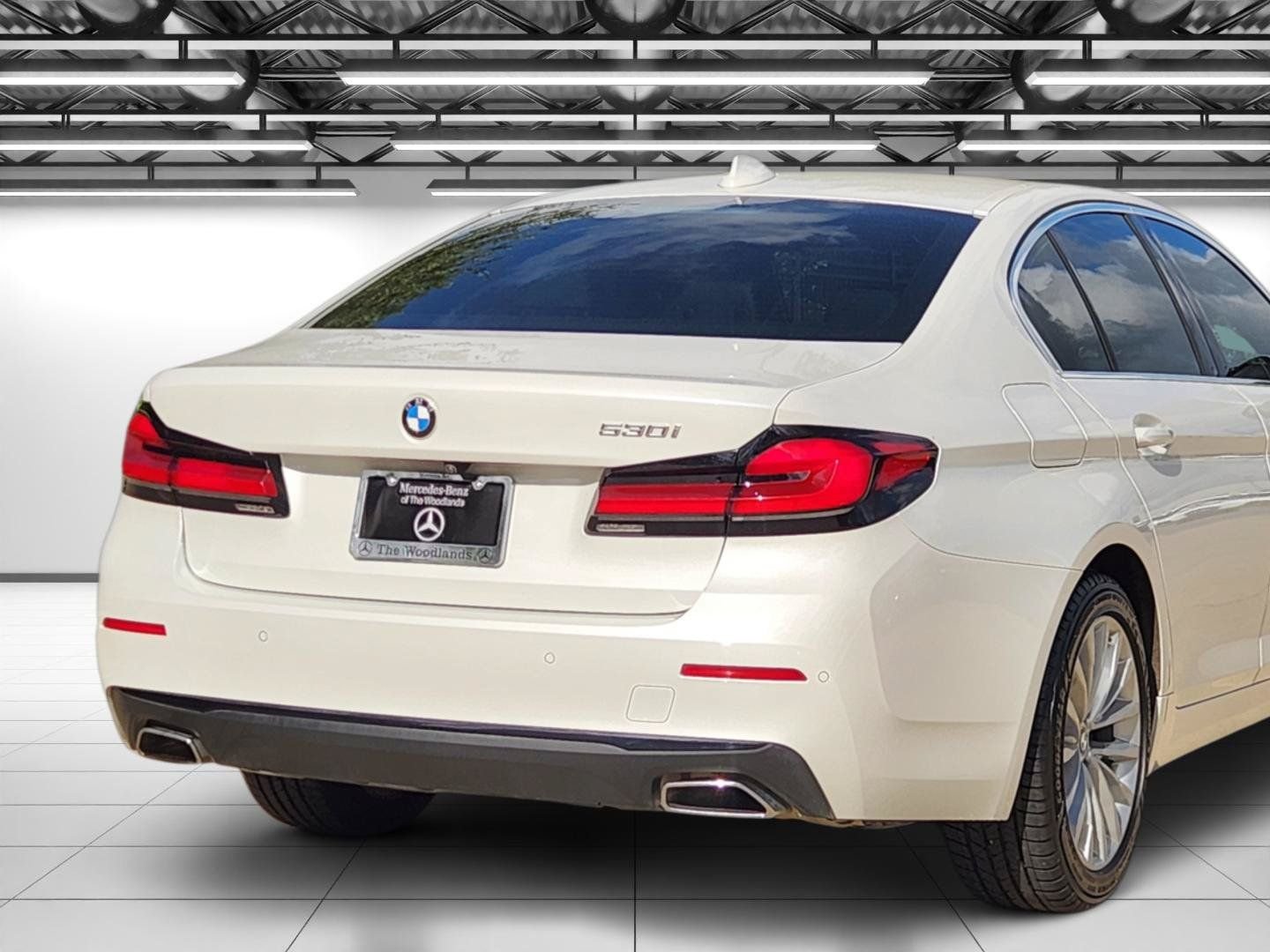 Used 2022 Mineral White Metallic BMW 530i image 9