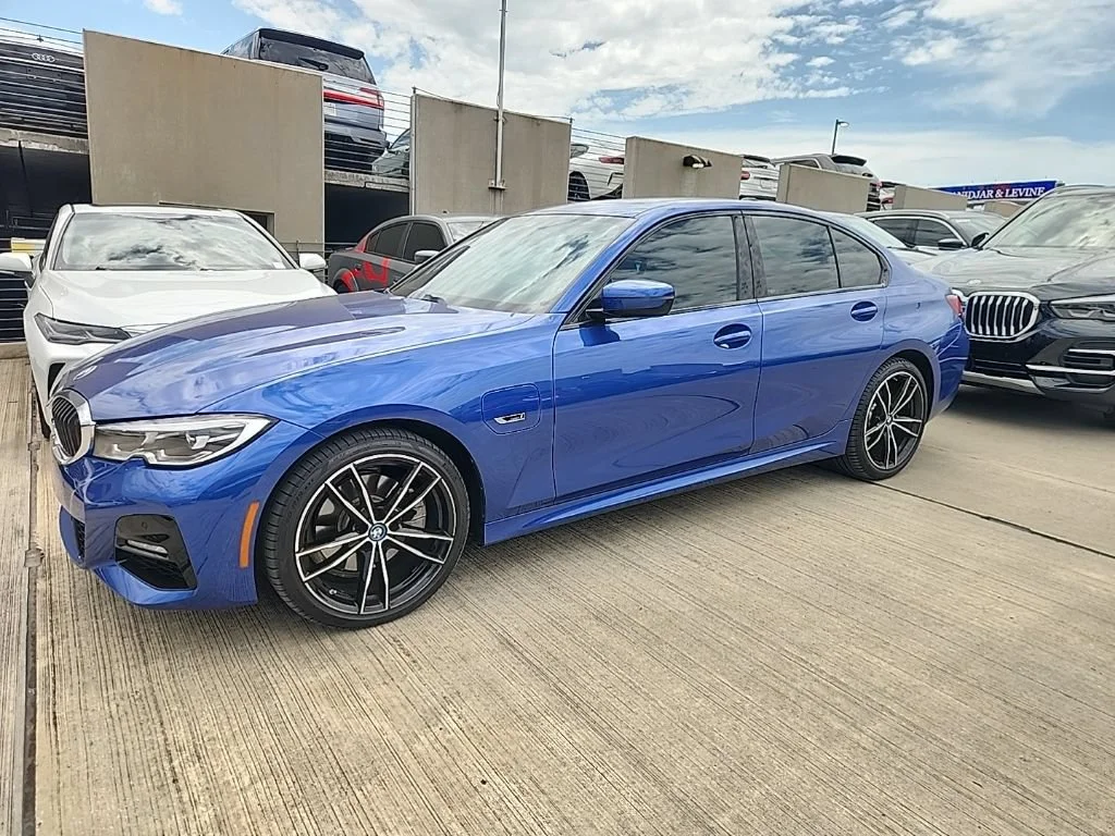 Used 2022 Portimao Blue Metallic BMW 330e image 1
