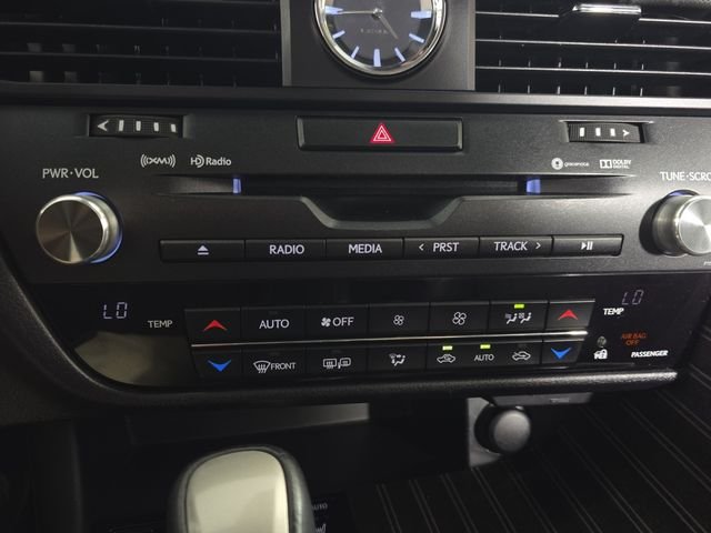 Used 2017 Silver Lexus 450h image 20