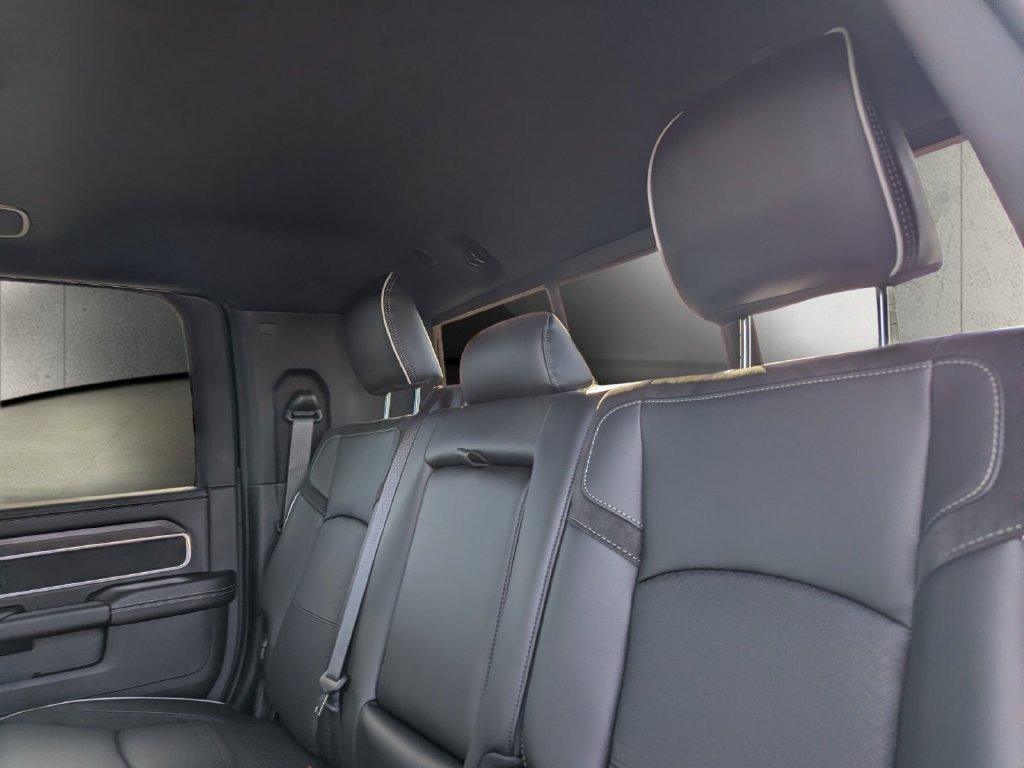 2026 RAM 3500 Laramie - Photo 8
