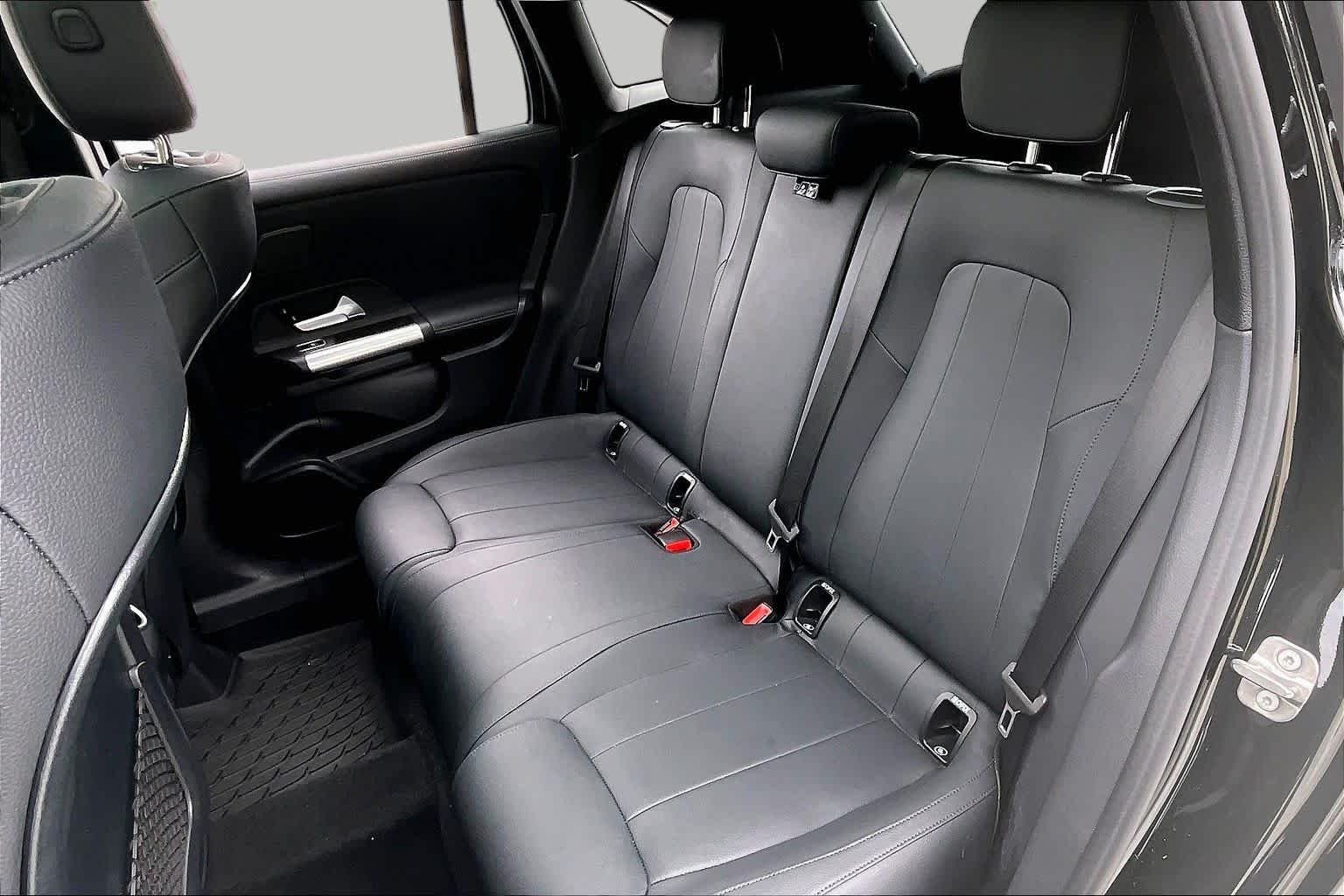 Used 2026 Cosmos Black Metallic Mercedes-Benz GLA 250 image 20
