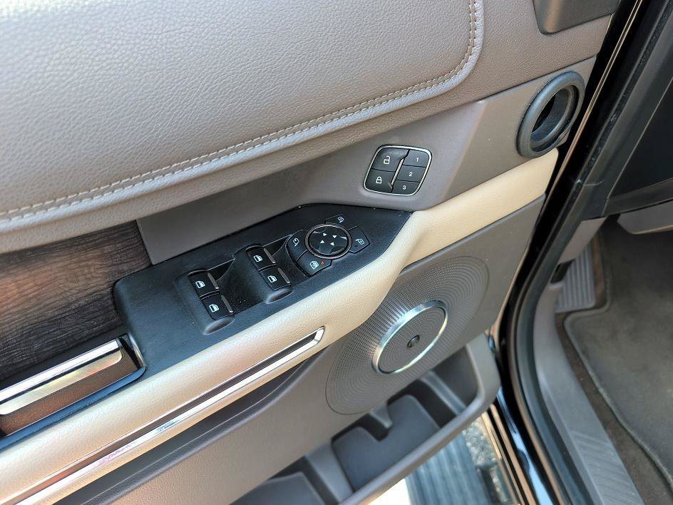 Used 2019 Black Metallic Ford Limited image 17