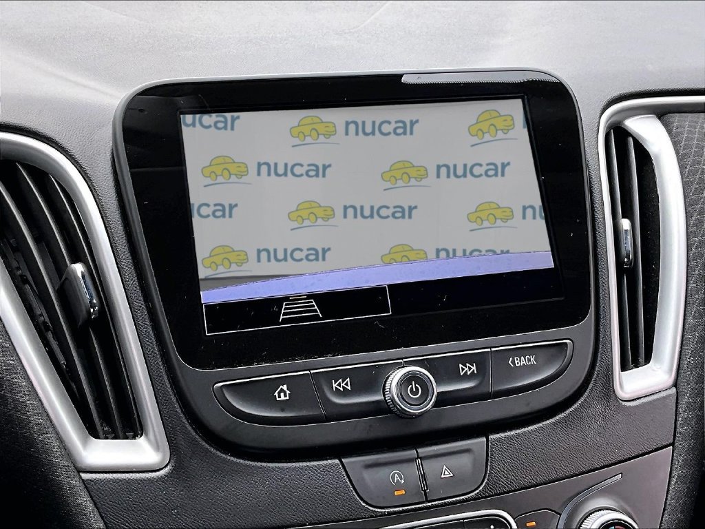 Used 2024 White Chevrolet LT image 19