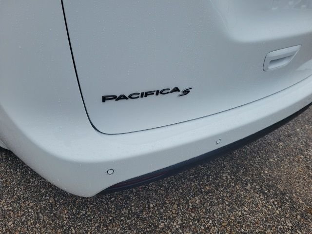 2026 Chrysler Pacifica Select - Photo 26