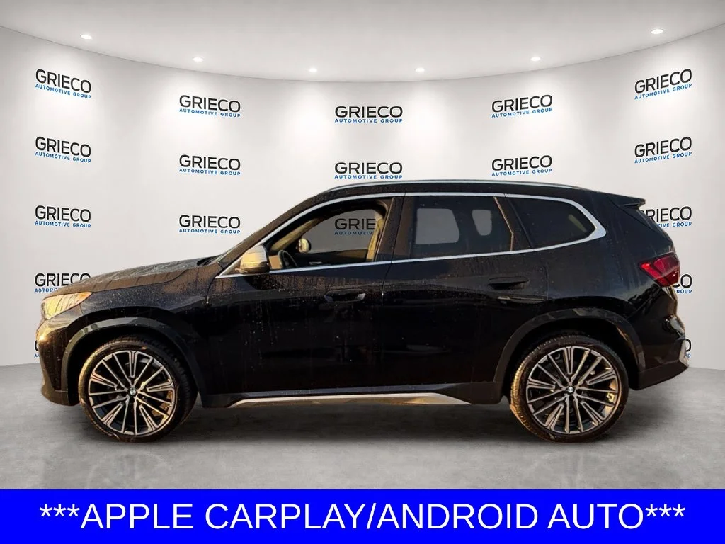 Used 2024 Black BMW xDrive28i image 4