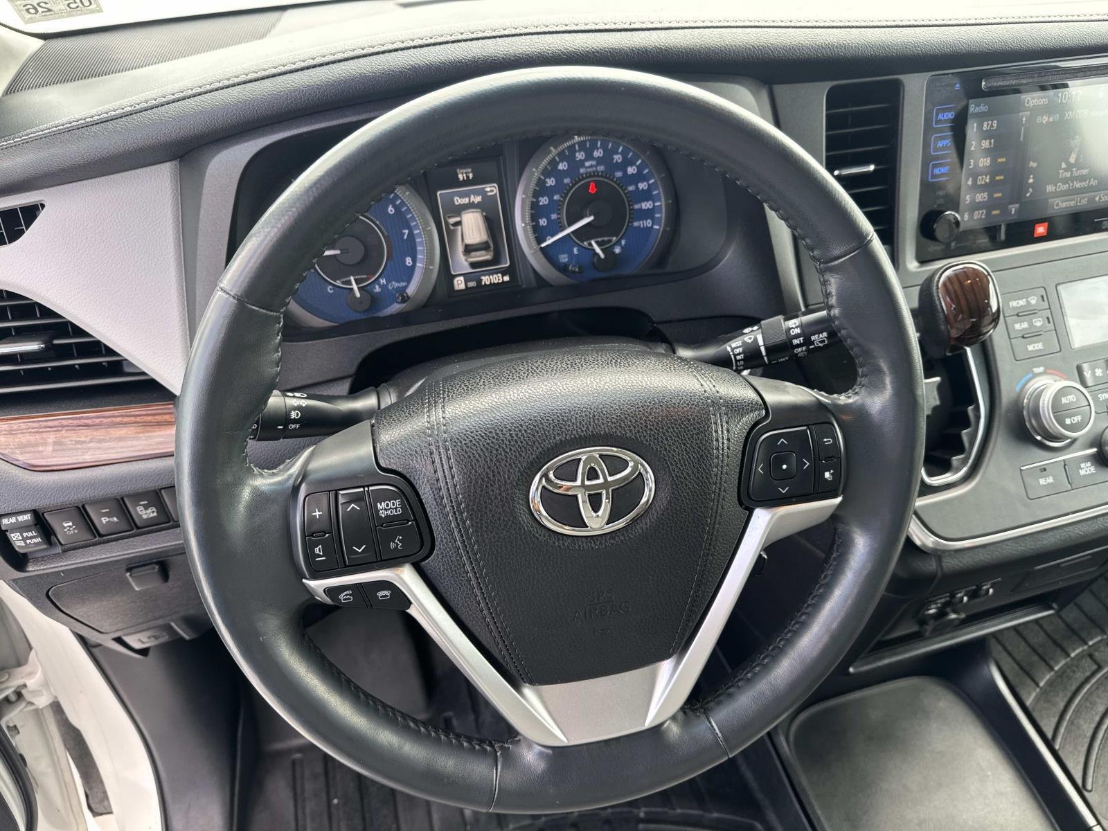 Used 2017 Blizzard Pearl Toyota Limited 7-Passenger image 22