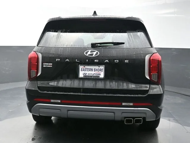 Used 2024 Black Hyundai SEL image 6