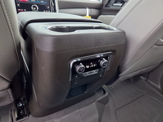 New 2026 Onyx Black GMC Elevation image 9