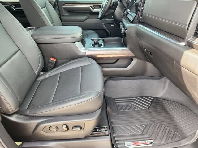 Used 2025 Black Chevrolet LTZ image 14
