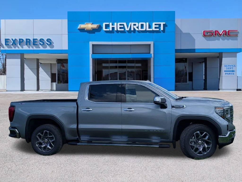 2026 GMC Sierra 1500 SLT - Photo 2