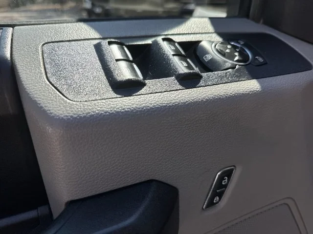 Used 2021 White Ford XL image 21