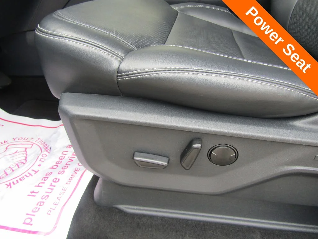 Used 2025 Black Ford Platinum image 6