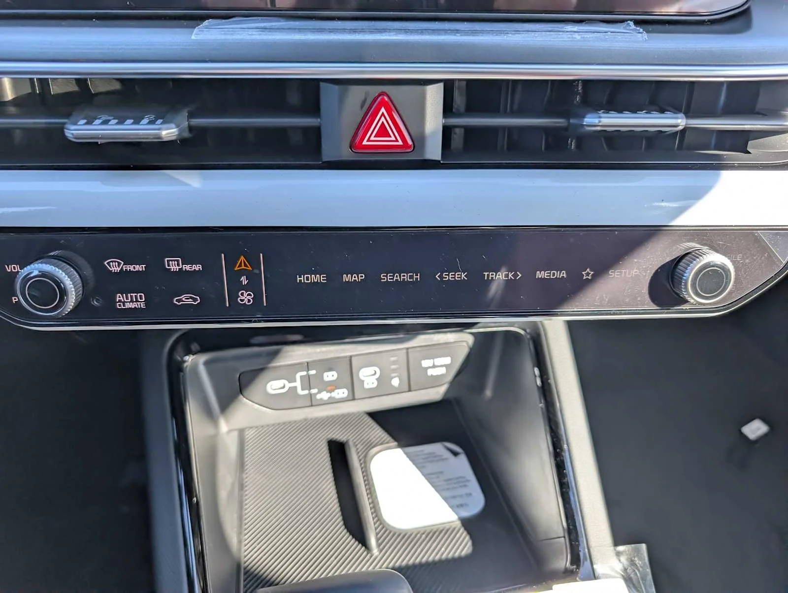 New 2026 Snow White Pearl Kia GT-Line image 26